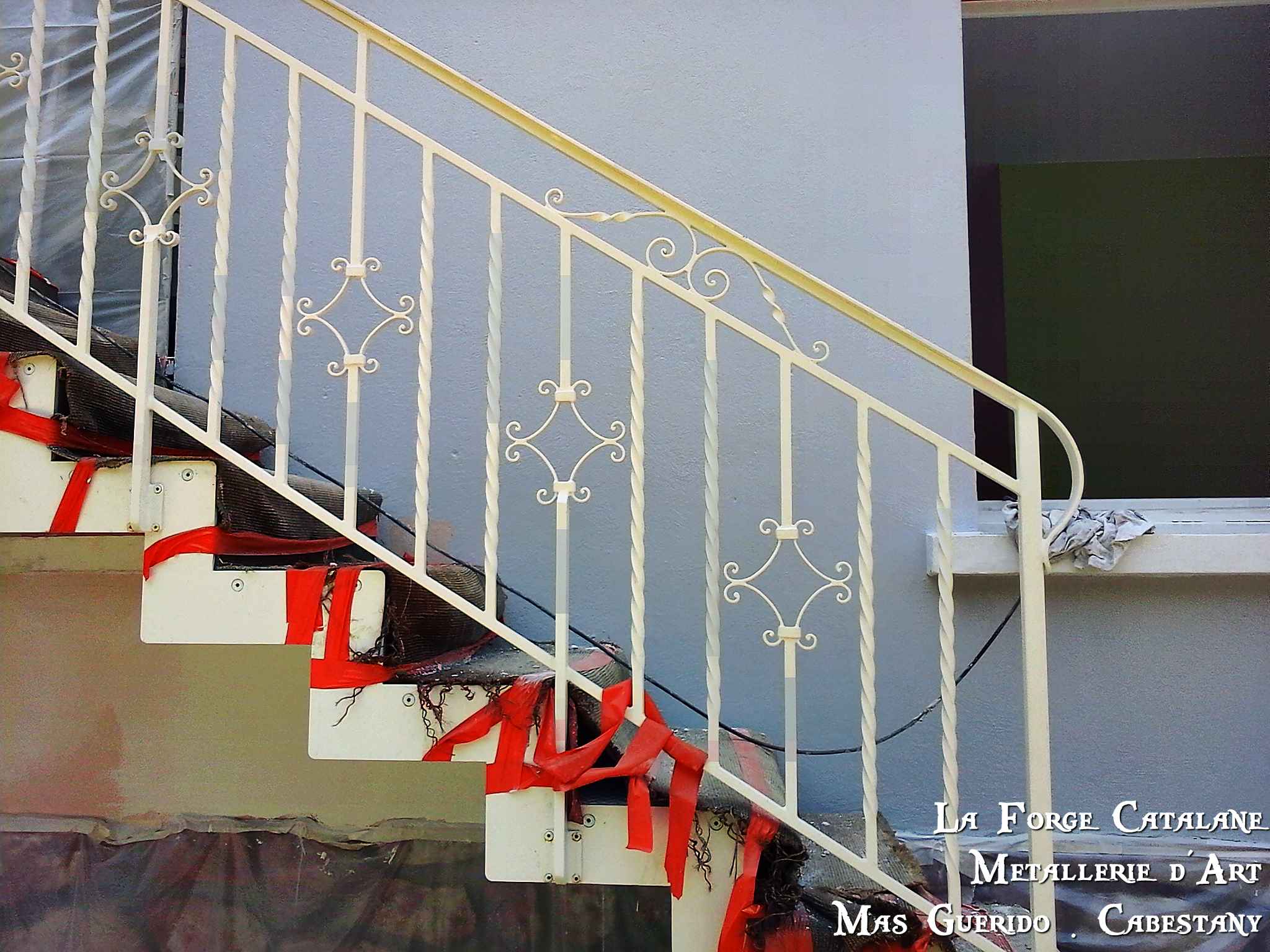 rambarde rampe rampant crosse forge torsades frise volutes fer La Forge Catalane.jpg